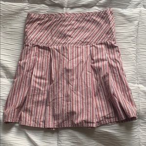 pink skirt